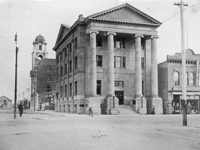 Exterior view of the Imperial Bank building.
