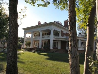Magrath Mansion, 2007, front balcony. Photo by Lawrence Herzog. Courtesy of City of Edmonton Sustainable Development.