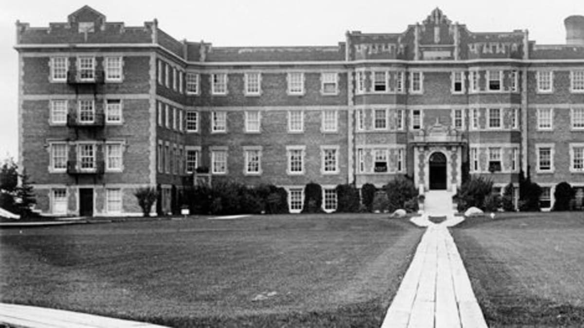 Exterior view of Athabasca Hall, 1921, showcasing the front elevation. City of Edmonton Archives EA-10-940.