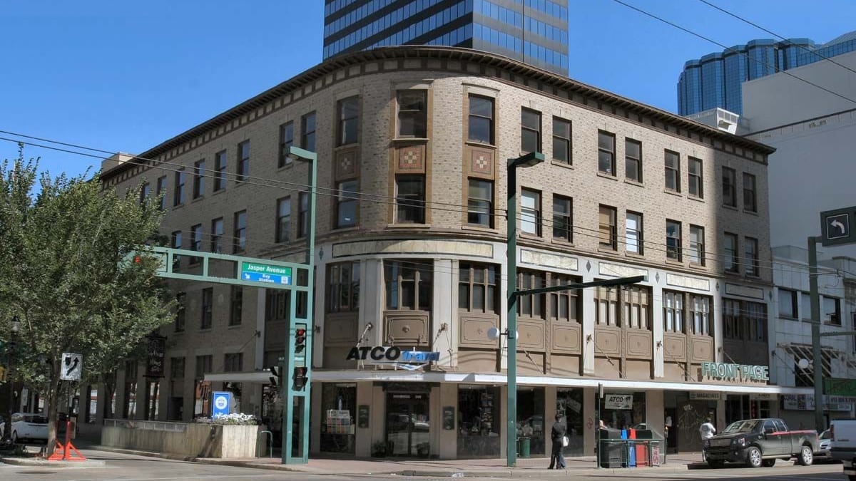 Birks Building, 2007, front view from Jasper Avenue. Photo by Lawrence Herzog. Courtesy of COE Sustainable Development.