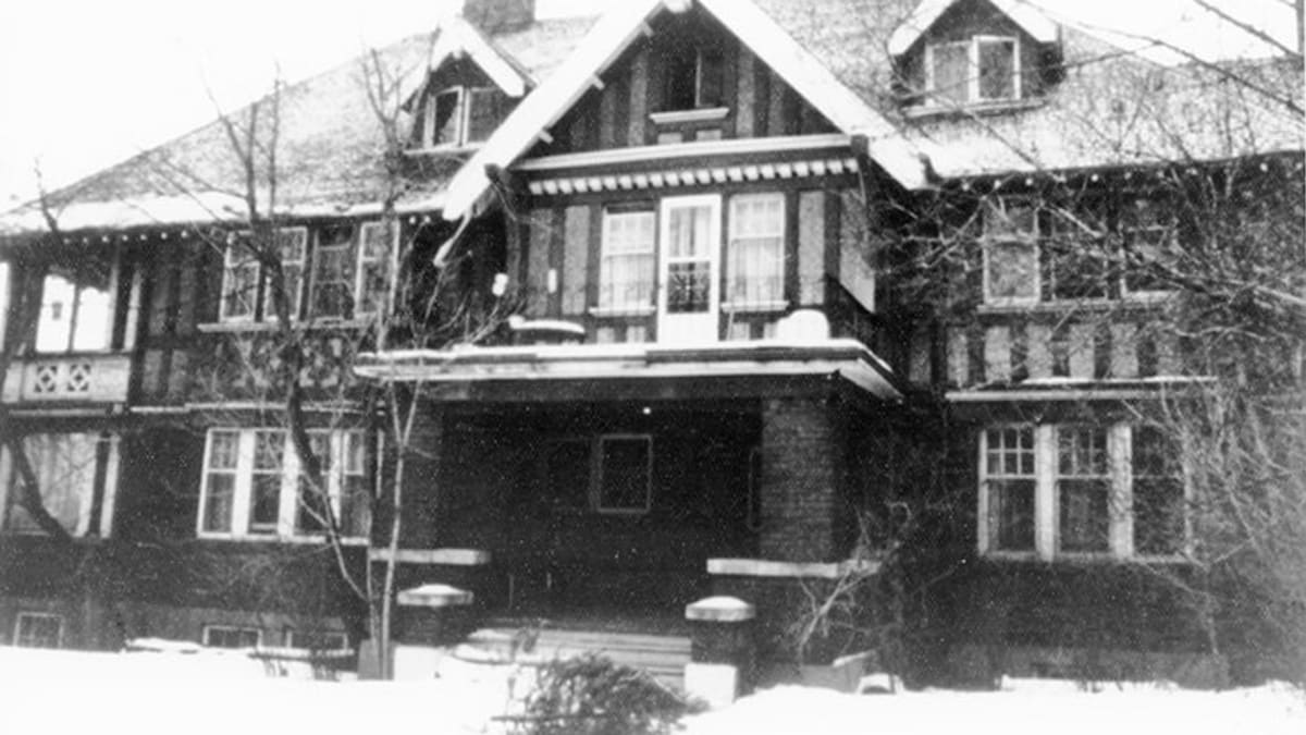 C. W. Cross Residence, an exterior view of the house.