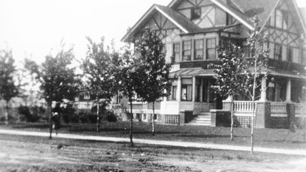 Exterior view of Dr. Eardley Allin Residence, a historic building in Edmonton.