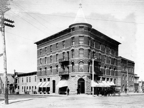 Alberta Hotel