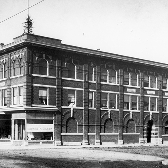 MacLean Block, east façade, 1914