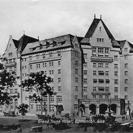 Hotel Macdonald