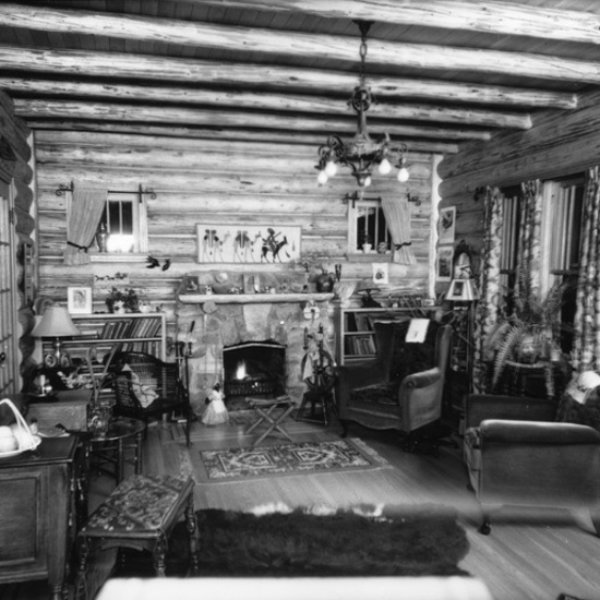 Field Log House, 1934, interior